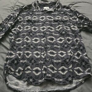 Sonoma Black and Gray Patterned Shirt